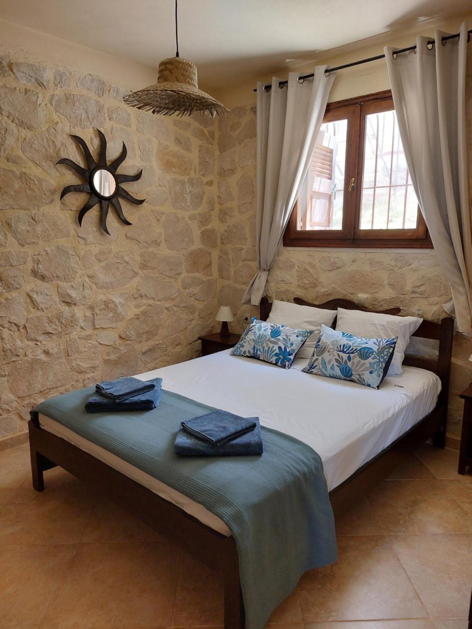 Cottage Du Soleil Makrýgialos エクステリア 写真